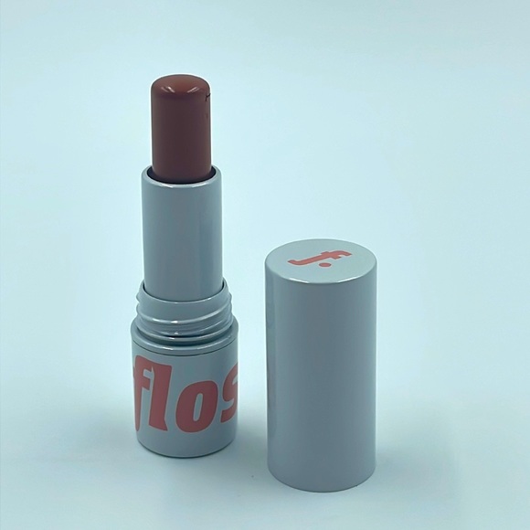 Floss The Concierge Cheek and Lip Tint (NWT) - Picture 5 of 5